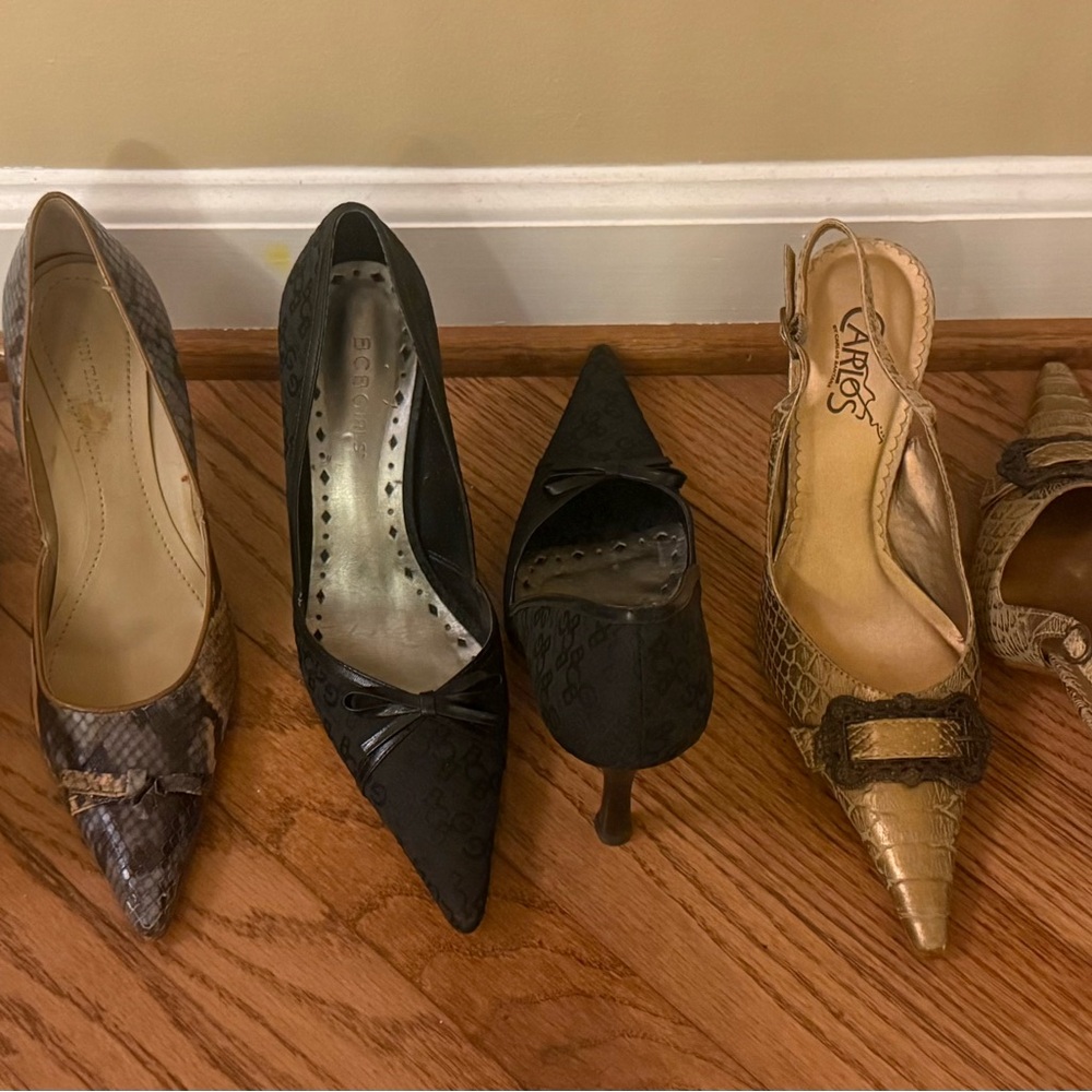 Women shoes heels. 

Size 6.5, 7 and 7.5 medium 
Like new
Very good condition